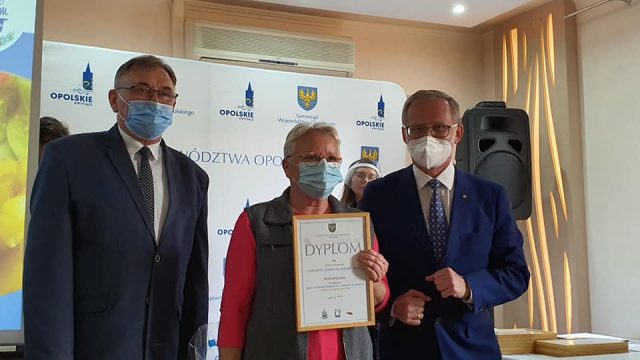 Wyróżnienie Czesława Szczepaniak za danie: Kotlety z leszcza na piątkowy obiad Wyróżnienie Czesława Szczepaniak za danie: Kotlety z leszcza na piątkowy obiad